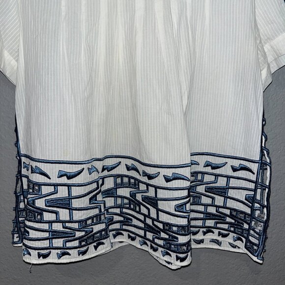 SEA NEW YORK GEOMETRIC EMBROIDERED CUT OUT PINTUCK TOP BLOUSE - EUC - Women's 8 - Picture 3 of 12